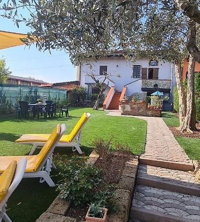 Garda Family House Hotel Desenzano del Garda Ngoại thất bức ảnh