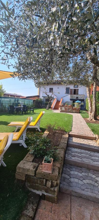 Garda Family House Hotel Desenzano del Garda Ngoại thất bức ảnh