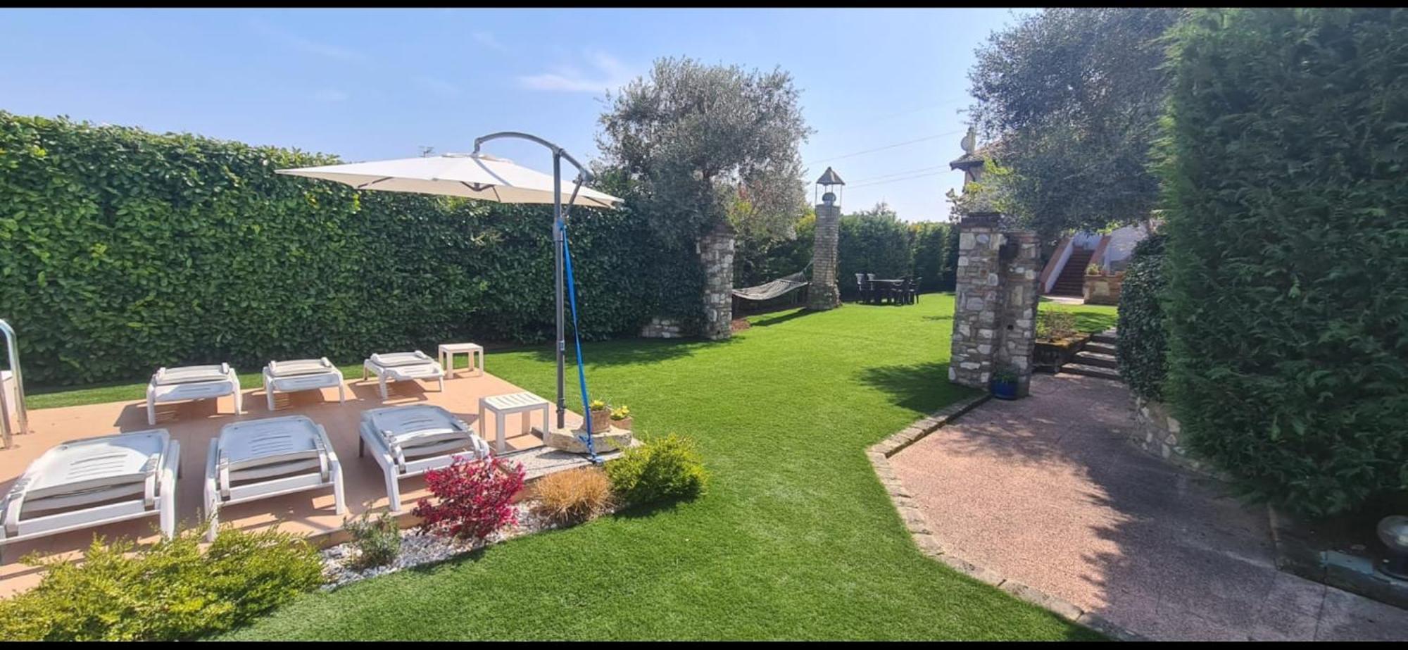Garda Family House Hotel Desenzano del Garda Ngoại thất bức ảnh